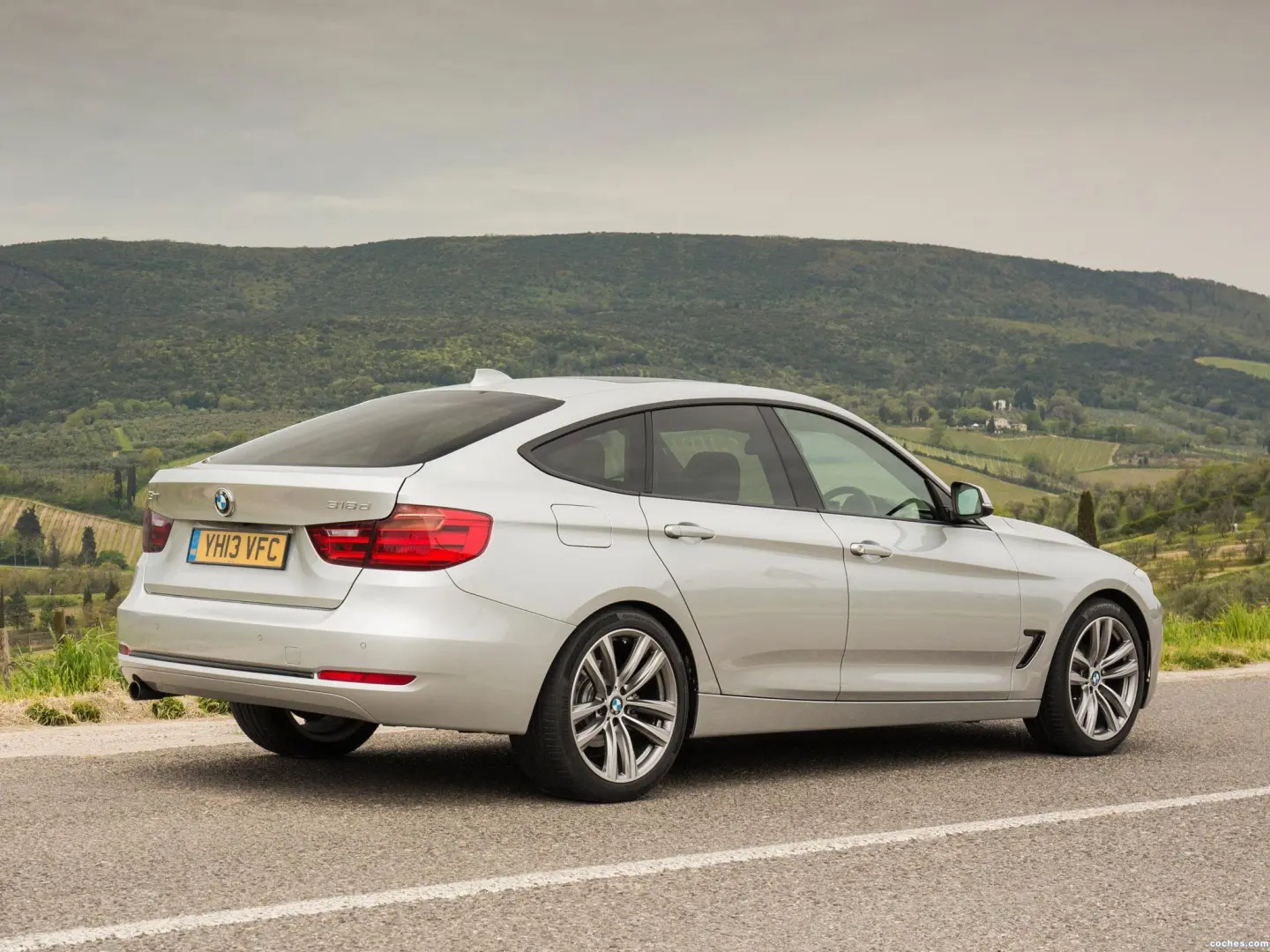 BMW 3 Serisi 3 Serisi Gran Turismo 318d Standart 3