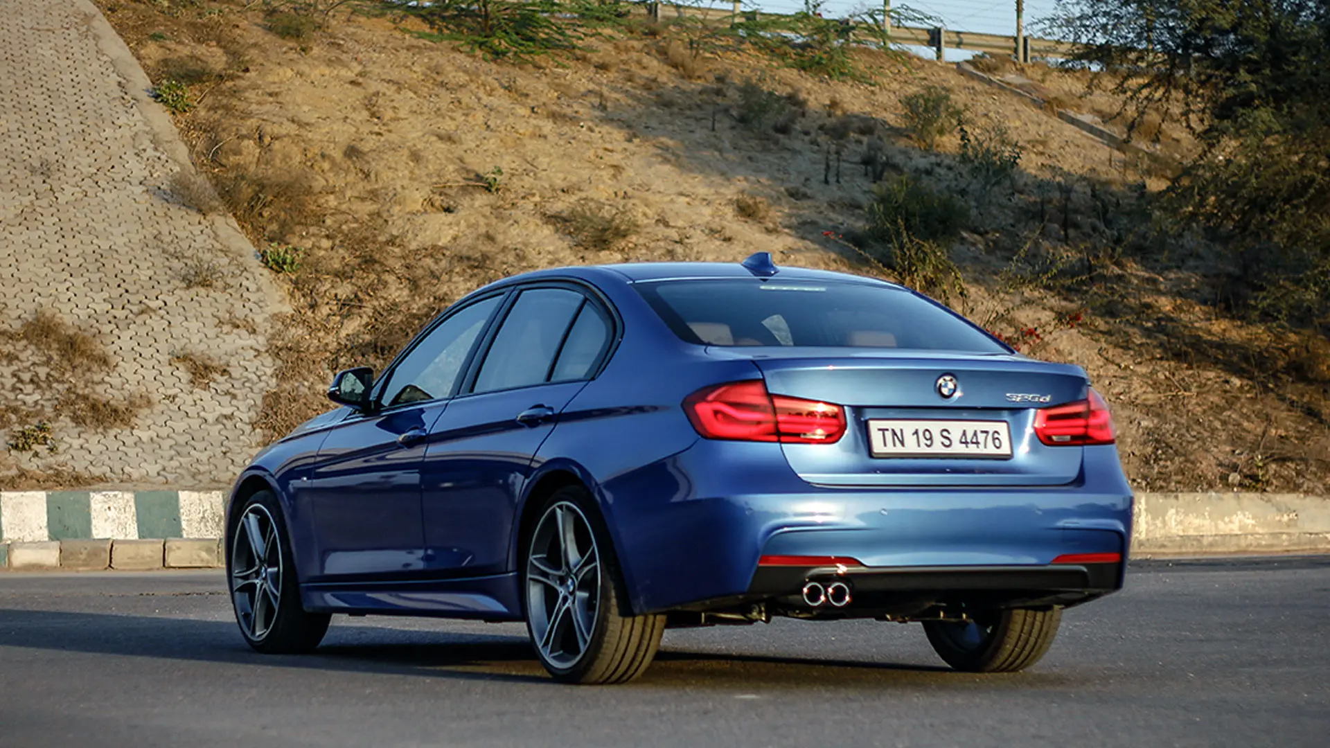 BMW 3 Serisi 3 Serisi 320d Premium 4