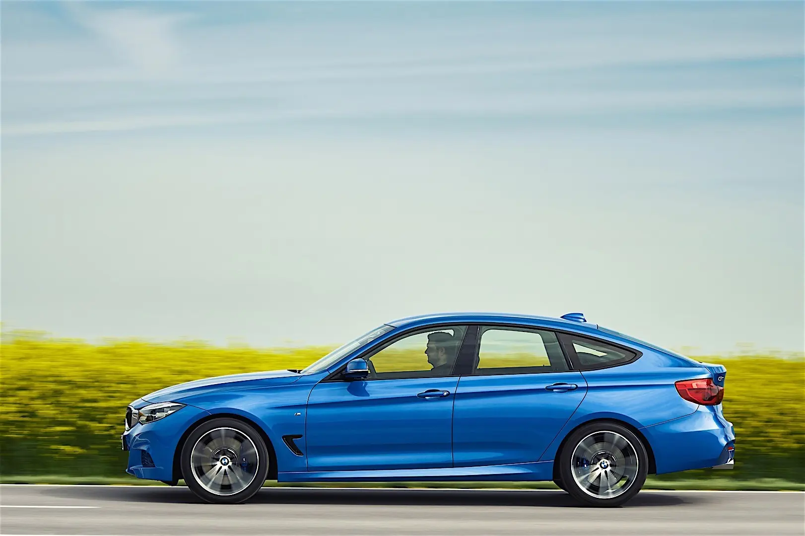 BMW 3 Serisi 3 Serisi Gran Turismo 320d xDrive Pure 3