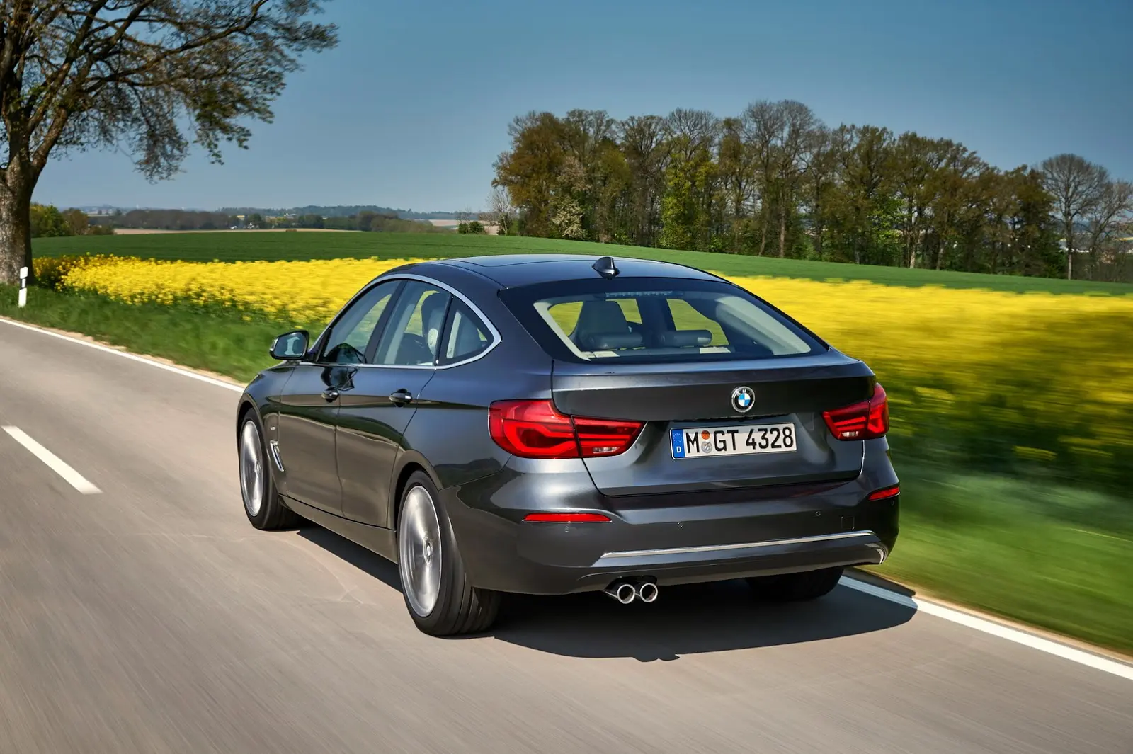 BMW 3 Serisi 3 Serisi Gran Turismo 320d xDrive M Plus 3