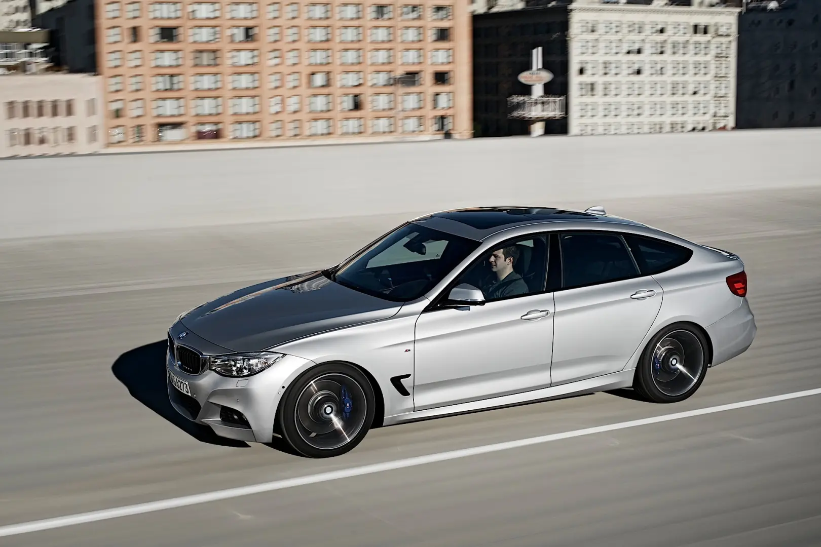 BMW 3 Serisi 3 Serisi Gran Turismo 328i Standart 6