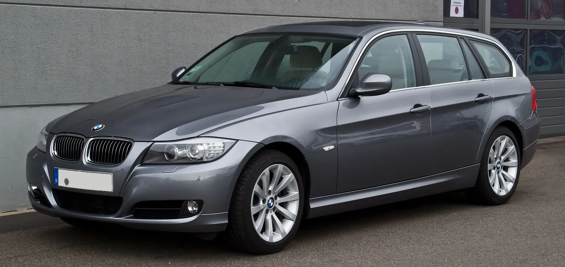 BMW 3 Serisi 3 Serisi Touring 320d Standart 6