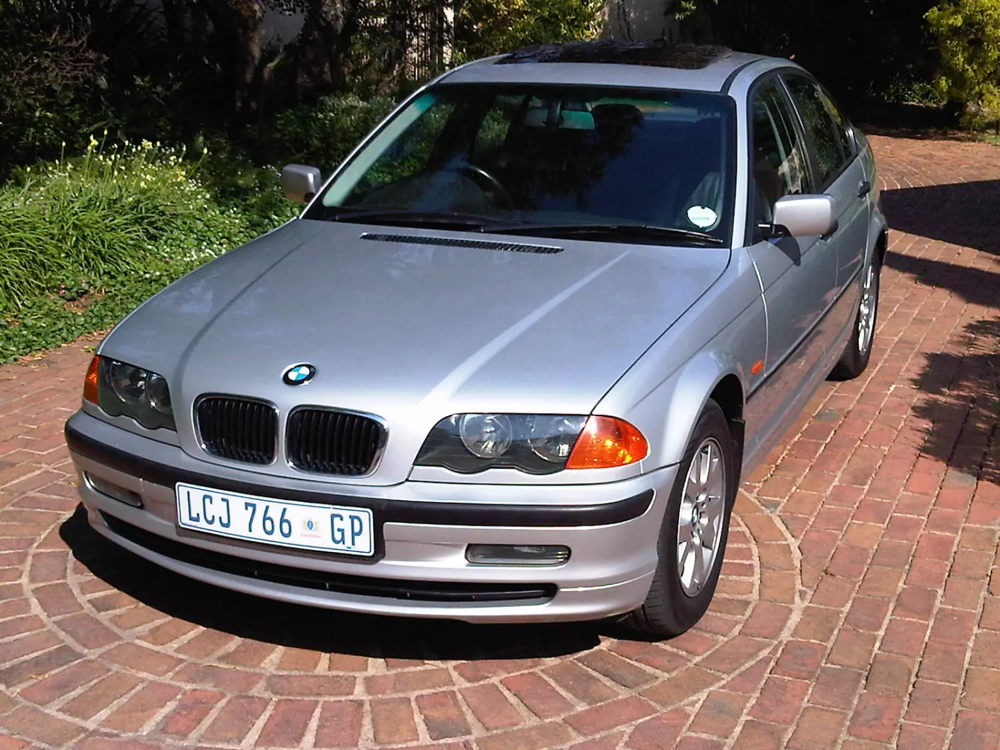 BMW 3 Serisi 3 Serisi 320i Standart 3