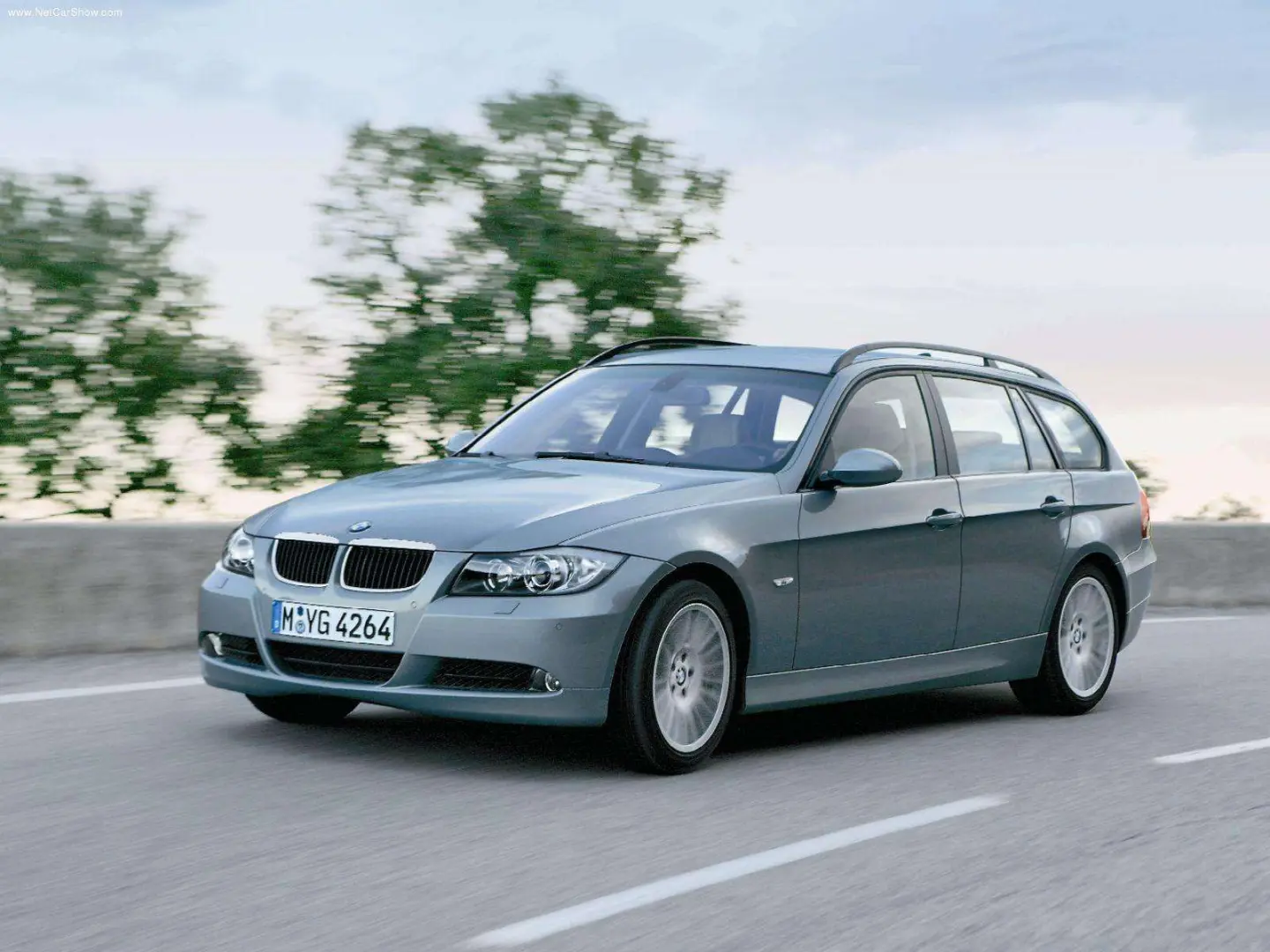 BMW 3 Serisi 3 Serisi Touring 320i Standart 5
