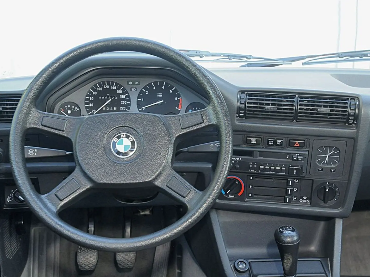 BMW 3 Serisi 3 Serisi Touring 320i Standart 5