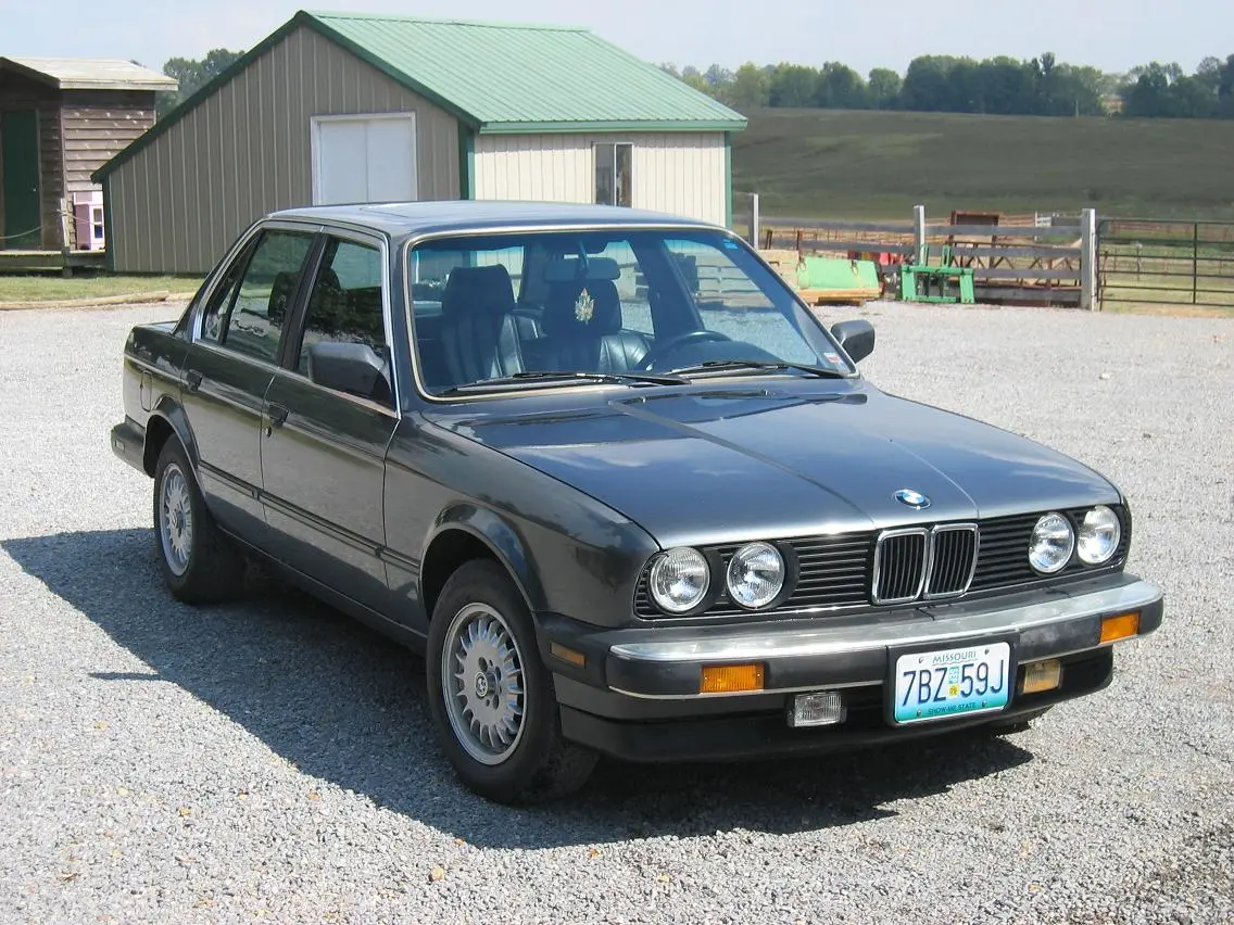 BMW 3 Serisi 3 Serisi Touring 325i Standart 6