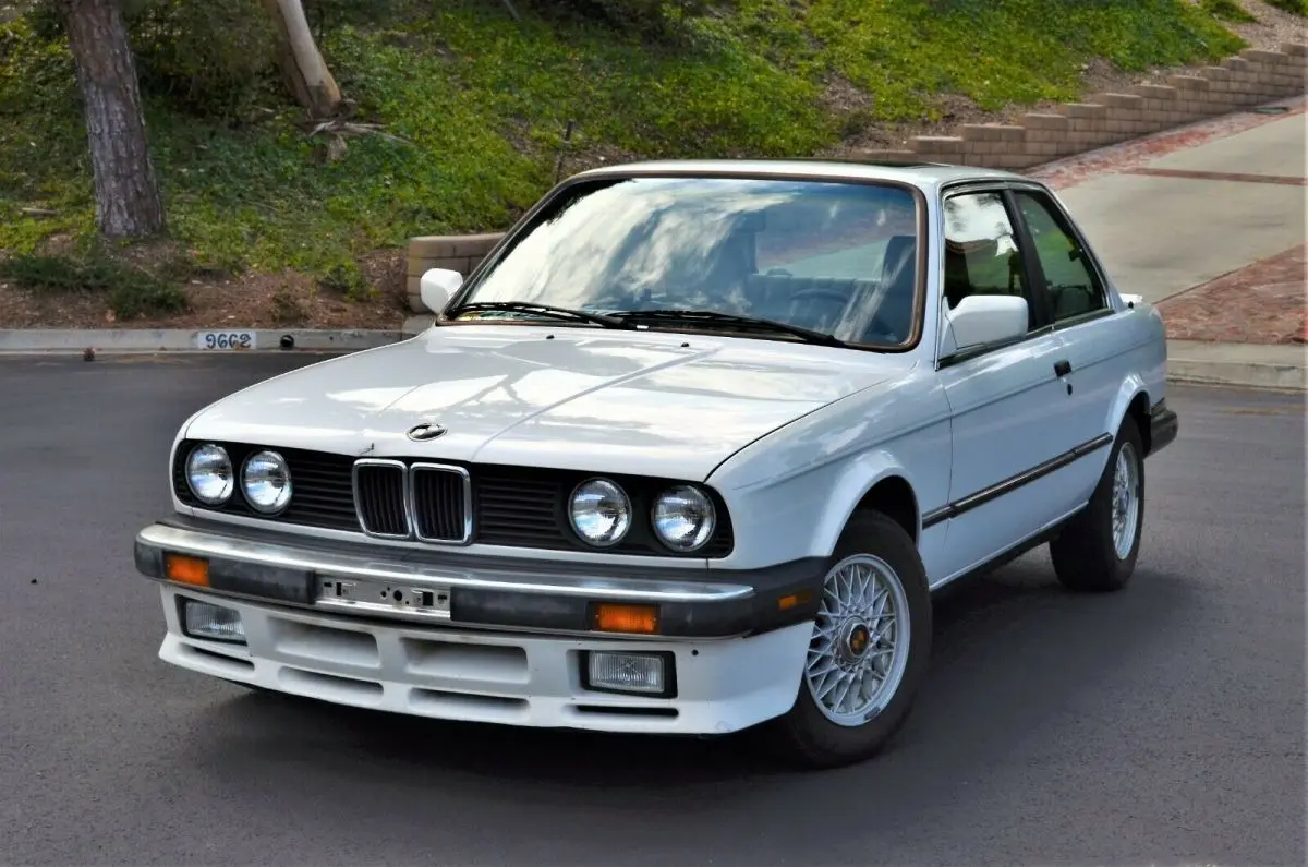 BMW 3 Serisi 3 Serisi Touring 325i Standart 6