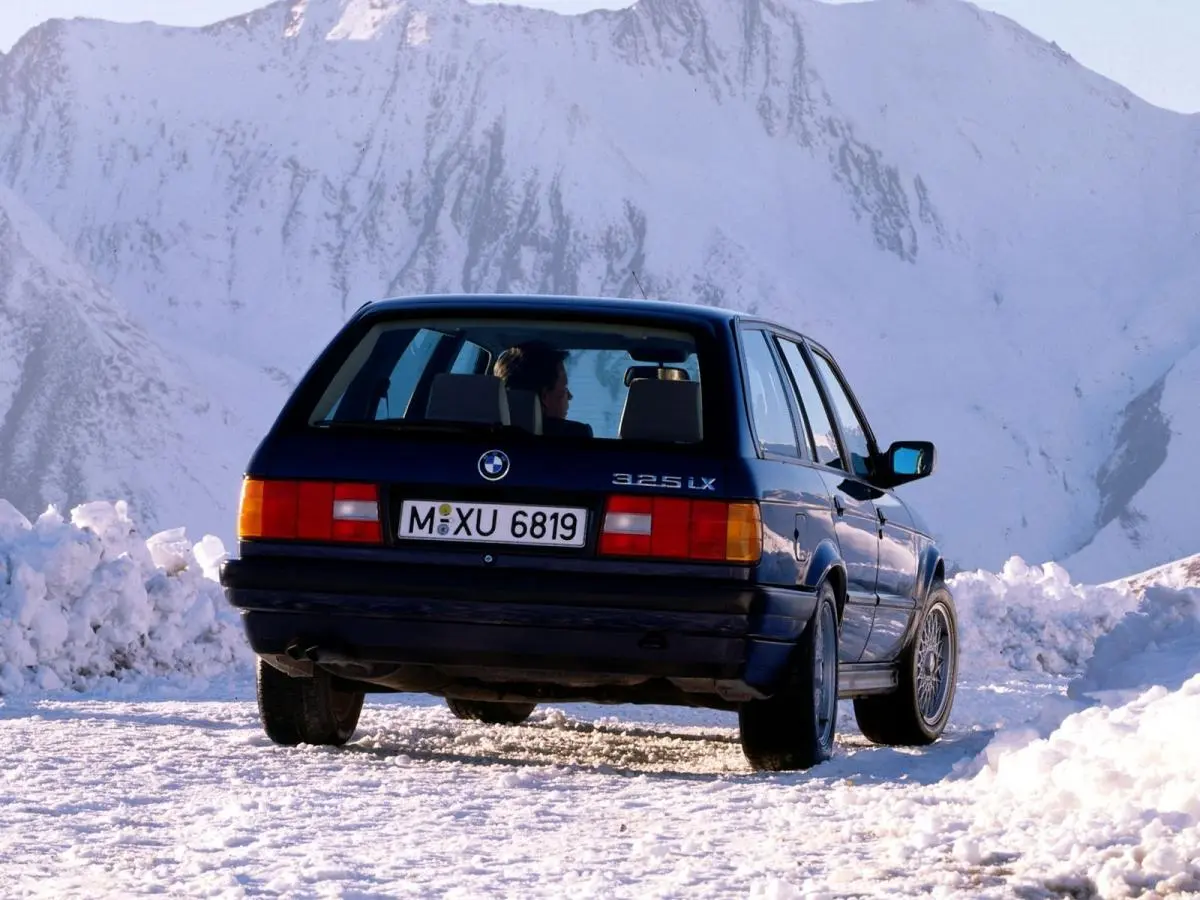 BMW 3 Serisi 3 Serisi Touring 325i Standart 5