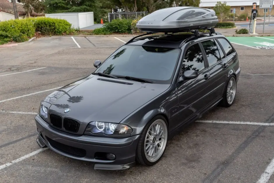 BMW 3 Serisi 3 Serisi Touring 325i Standart 7