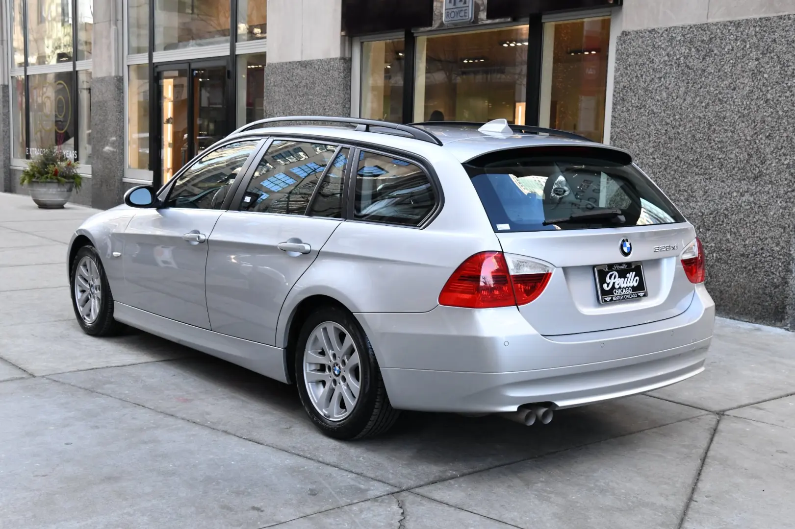 BMW 3 Serisi 3 Serisi Touring 325i Standart 6