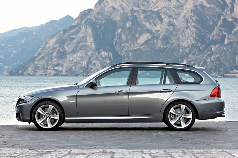 BMW 3 Serisi 3 Serisi Touring 325i xDrive Standart 2