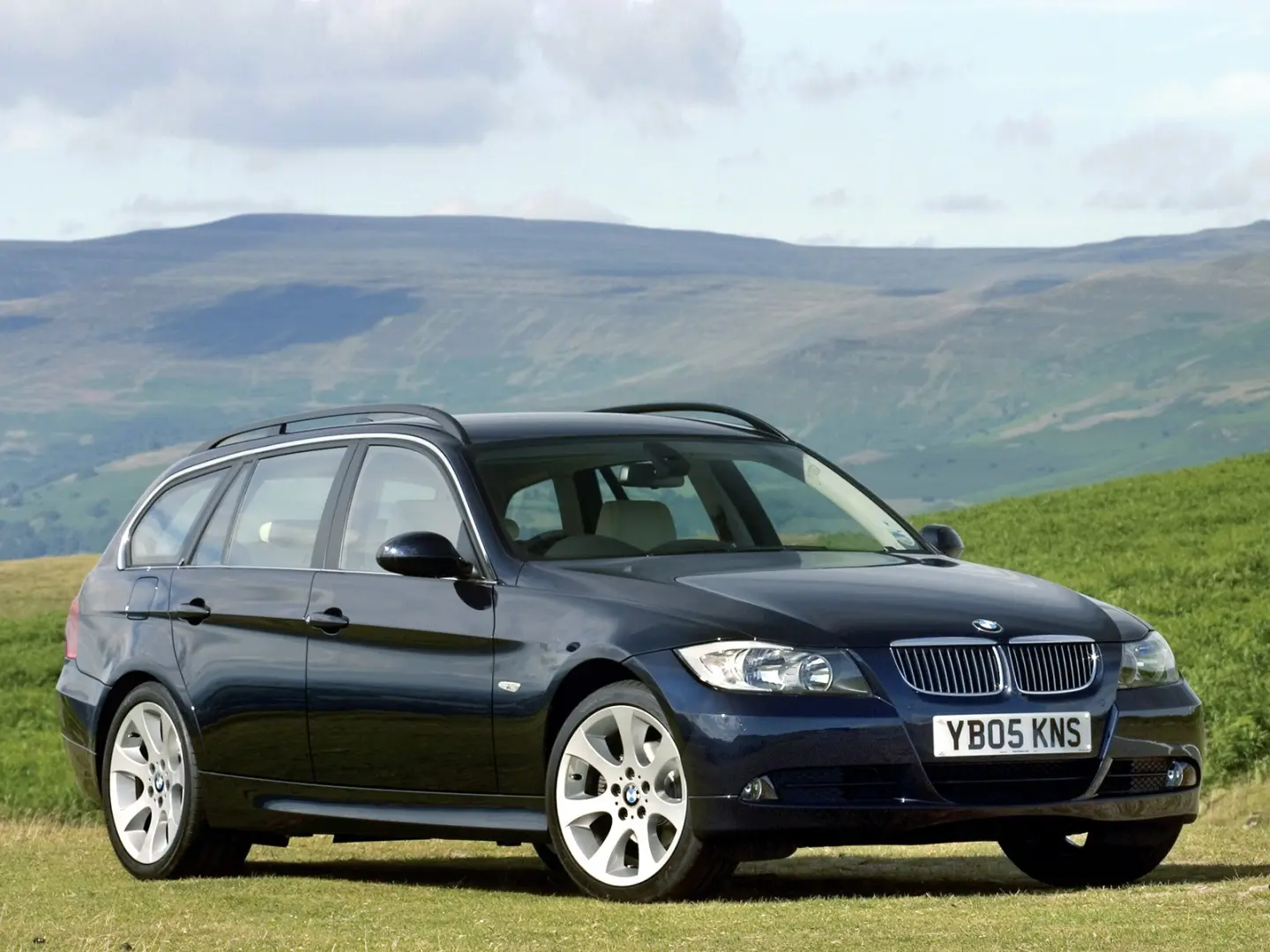 BMW 3 Serisi 3 Serisi Touring 325xi Standart 4