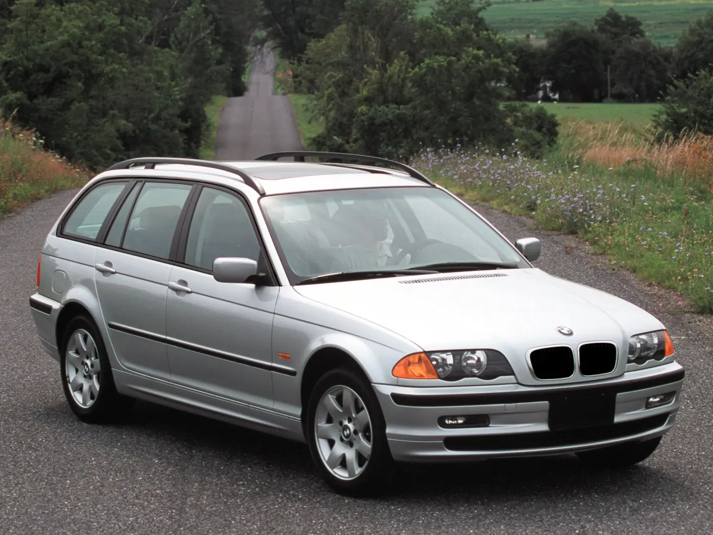 BMW 3 Serisi 3 Serisi Touring 325xi Standart 0