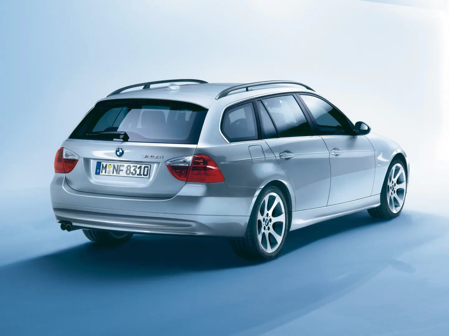 BMW 3 Serisi 3 Serisi Touring 325xi Standart 6