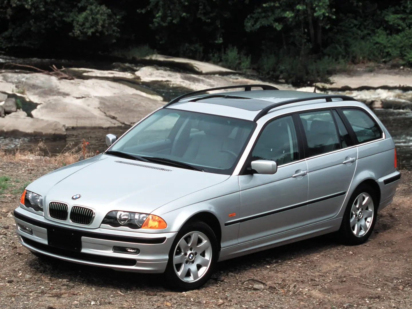 BMW 3 Serisi 3 Serisi Touring 330d Standart 7