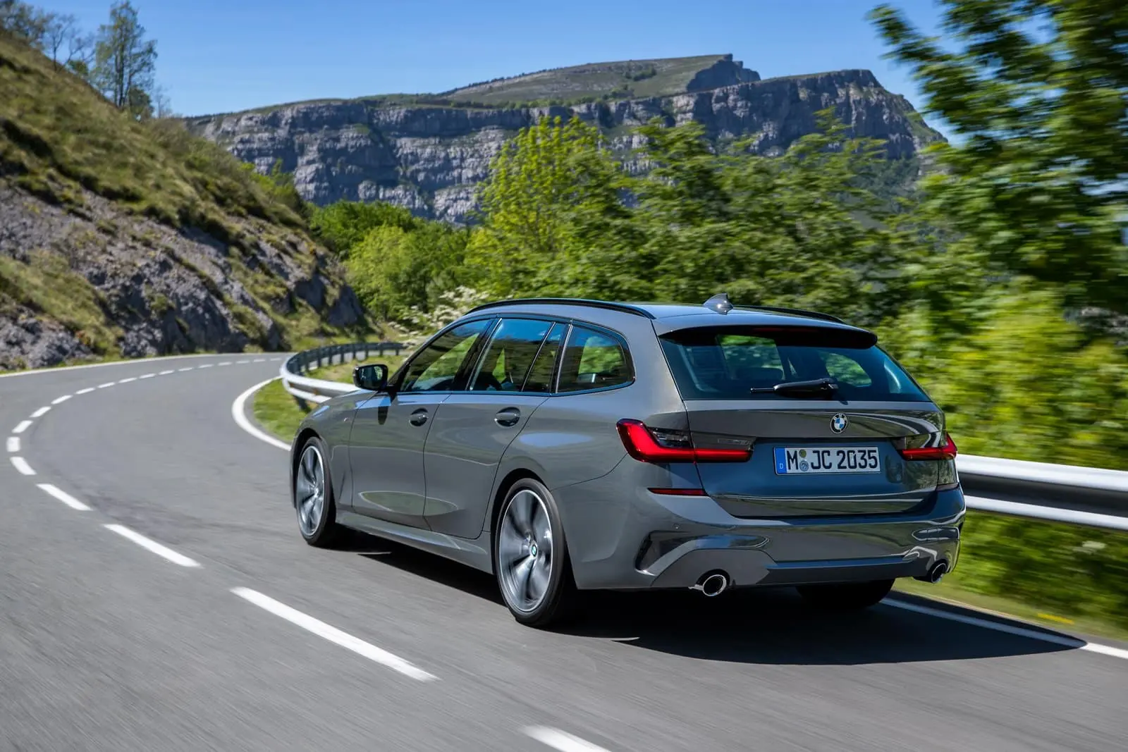BMW 3 Serisi 3 Serisi Touring 330i Standart 5