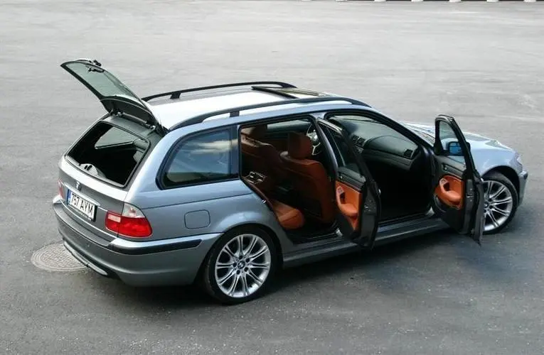 BMW 3 Serisi 3 Serisi Touring 330i Standart 3