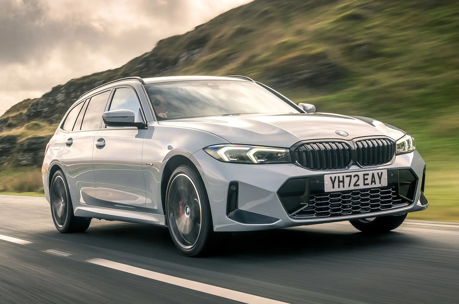 BMW 3 Serisi 3 Serisi Touring 330xi Standart 3