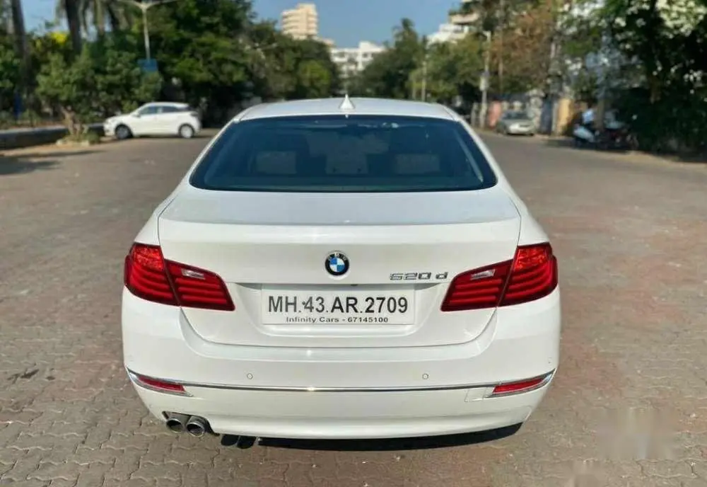 BMW 5 Serisi 5 Serisi 520d Luxury Line 3