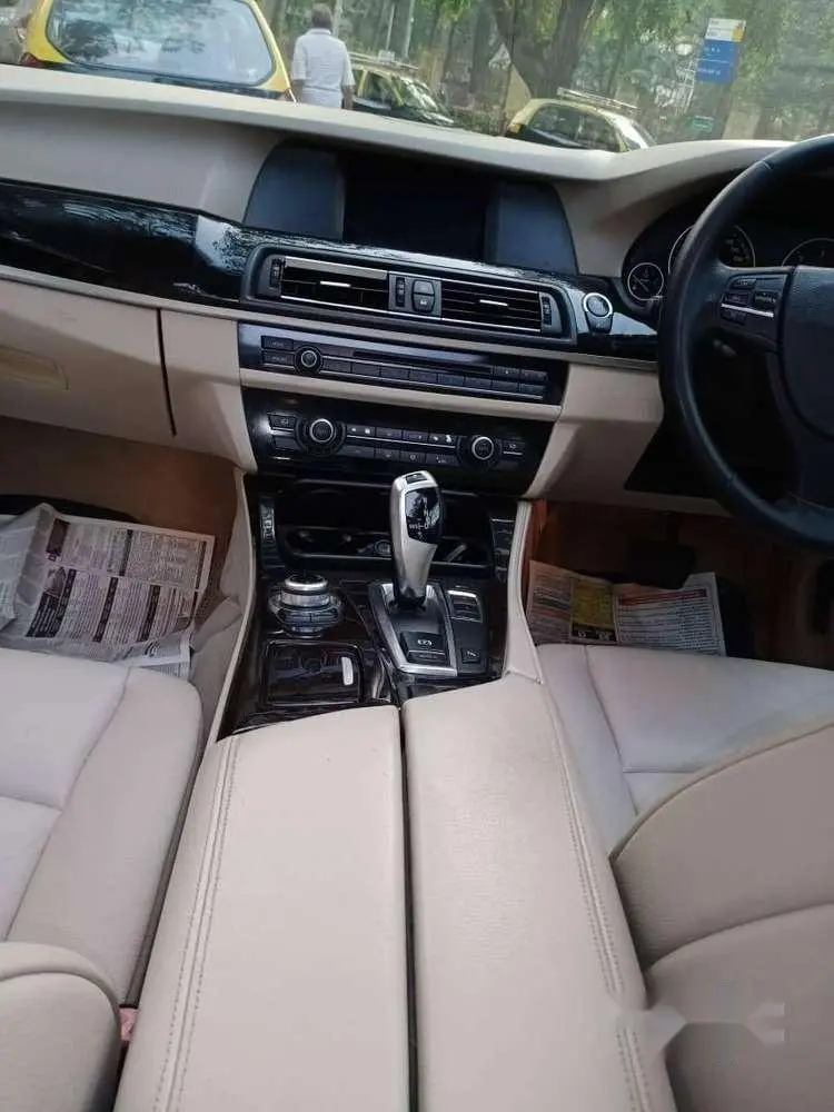 BMW 5 Serisi 5 Serisi 520d Luxury Line 6