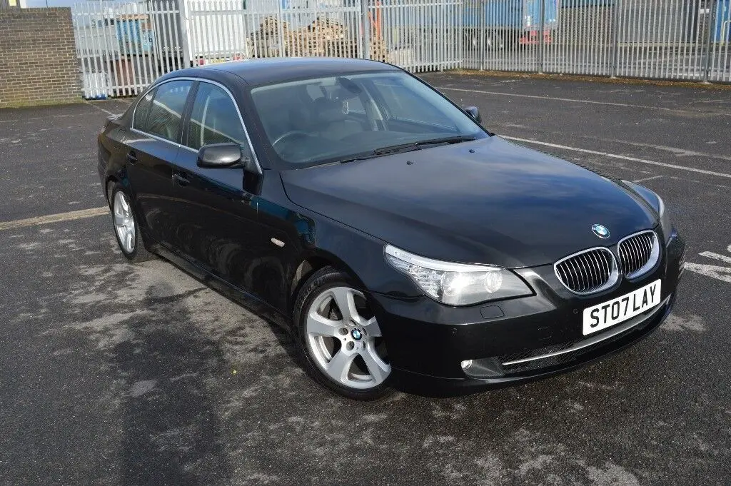 BMW 5 Serisi 5 Serisi 520d Premium 1