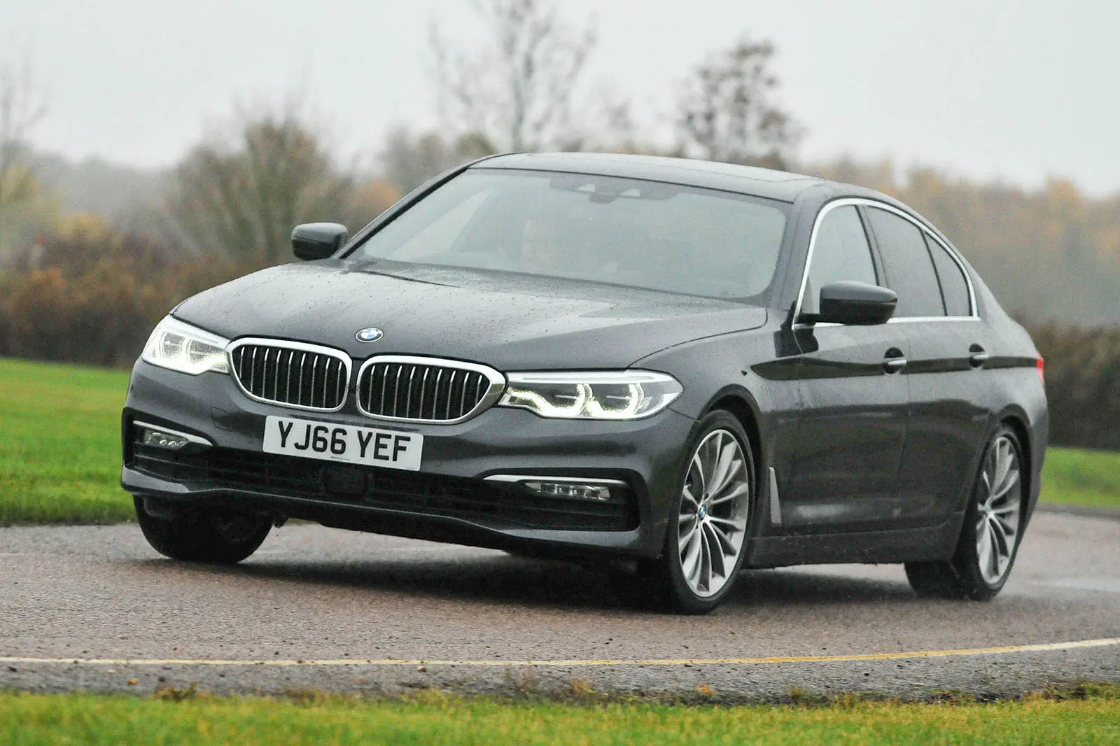BMW 5 Serisi 5 Serisi 520d Pure 3