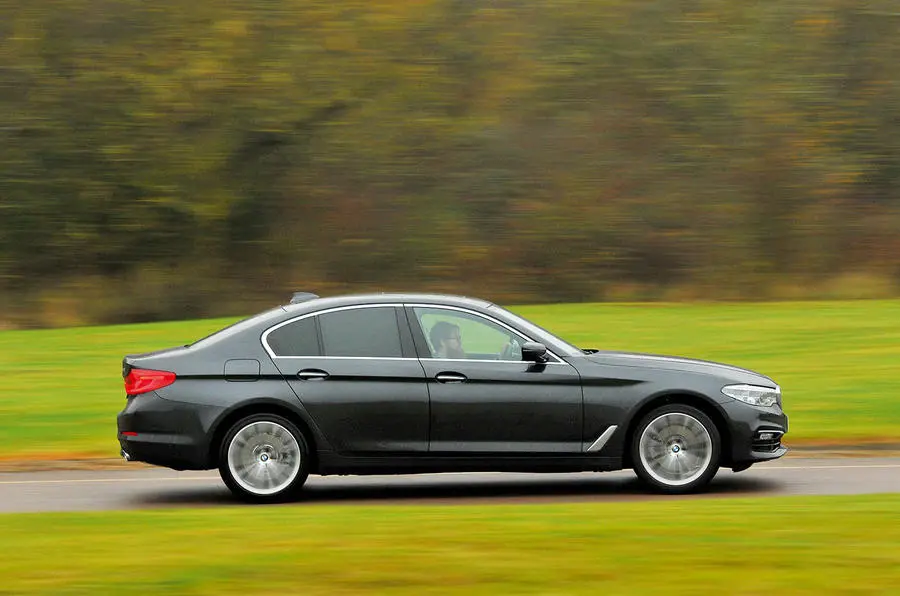 BMW 5 Serisi 5 Serisi 520d Pure 4