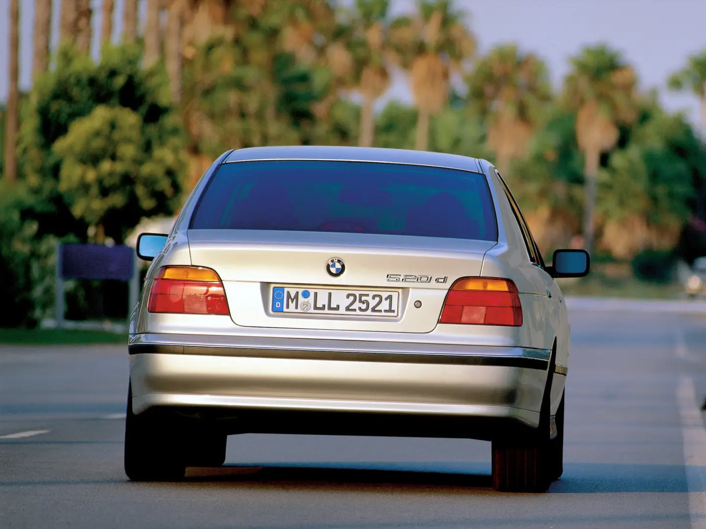 BMW 5 Serisi 5 Serisi 520d Standart 3