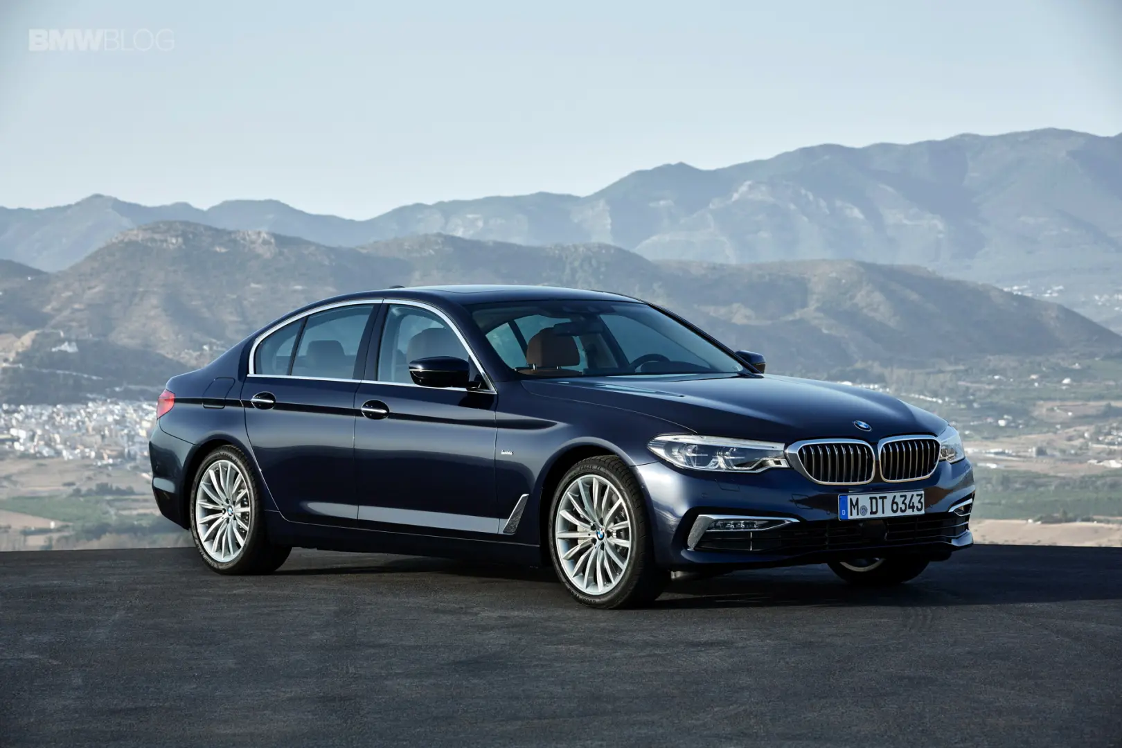 BMW 5 Serisi 5 Serisi 520d xDrive Luxury Line 3