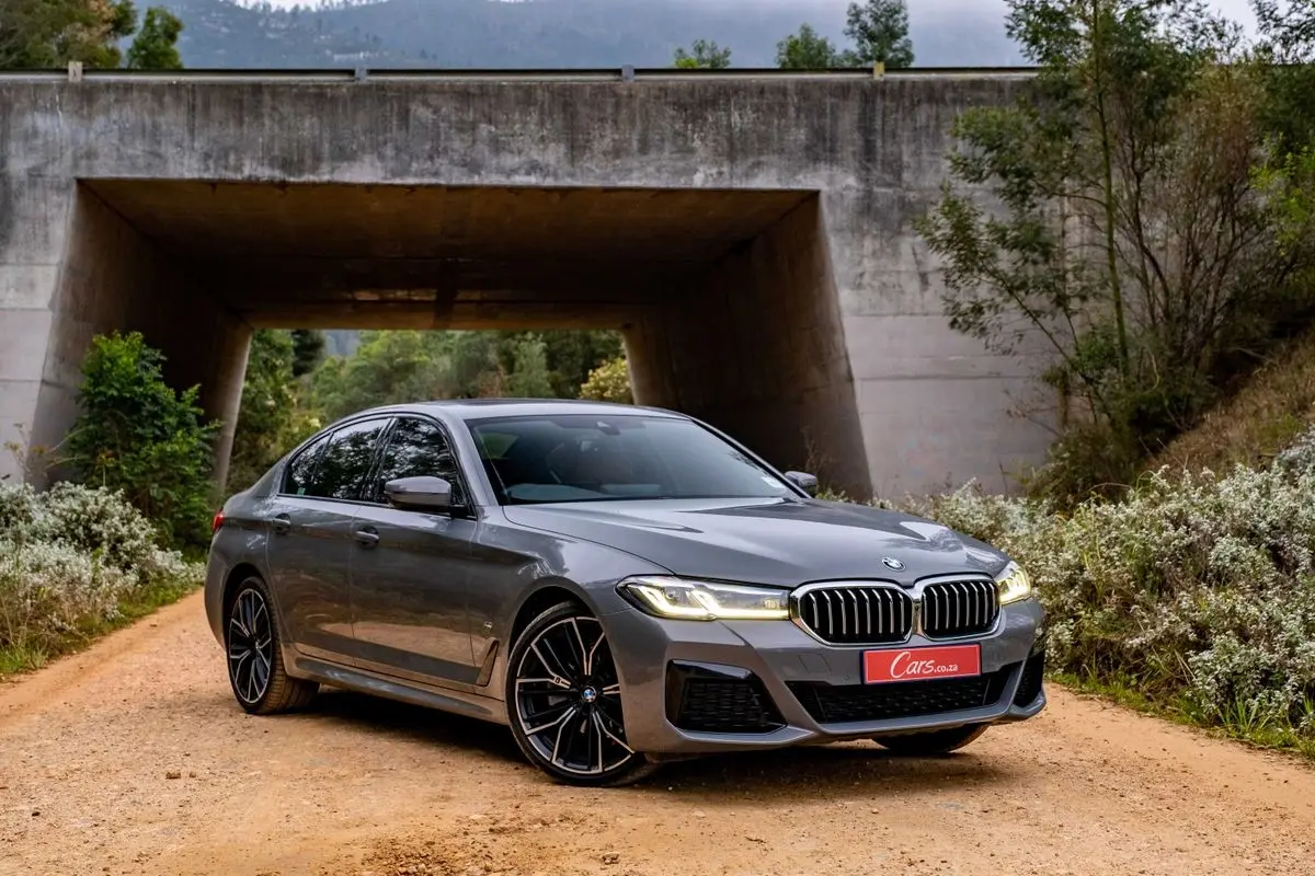 BMW 5 Serisi 5 Serisi 520d xDrive M Sport 3