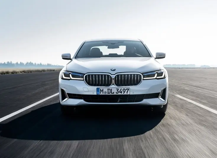 BMW 5 Serisi 5 Serisi 520d xDrive M Sport 5