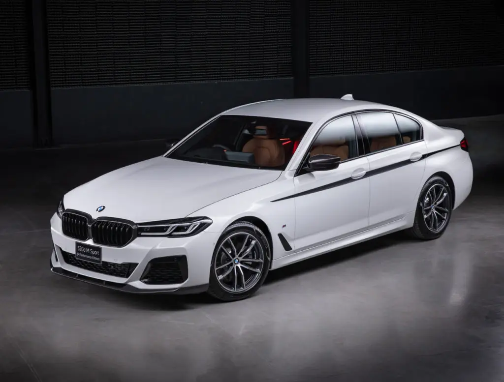 BMW 5 Serisi 5 Serisi 520d xDrive M Sport 2