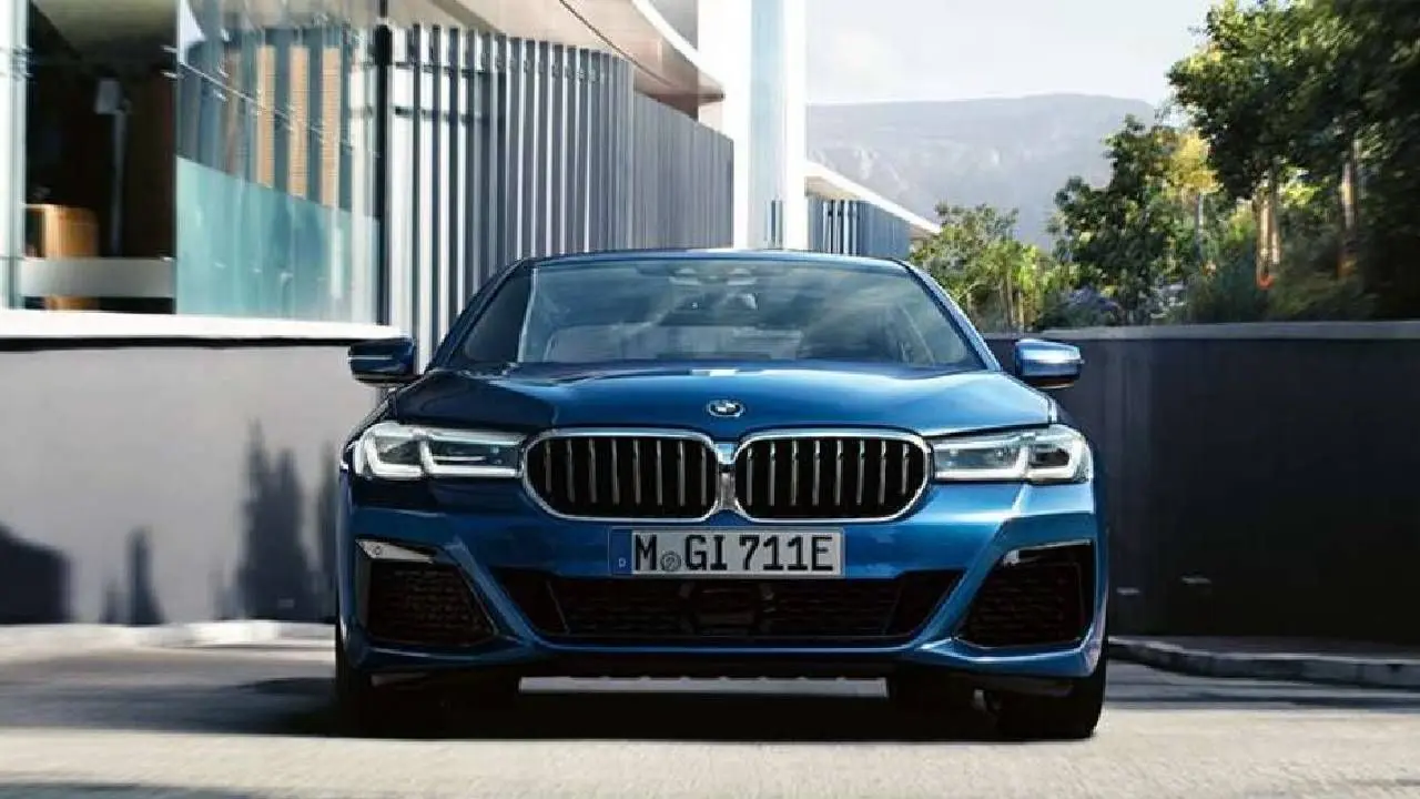 BMW 5 Serisi 5 Serisi 520d xDrive M Sport 4