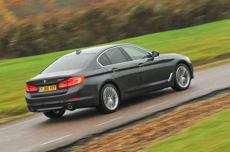BMW 5 Serisi 5 Serisi 520d Luxury Line 3