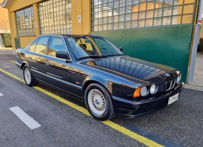 BMW 5 Serisi 5 Serisi 520i 24V Standart 2