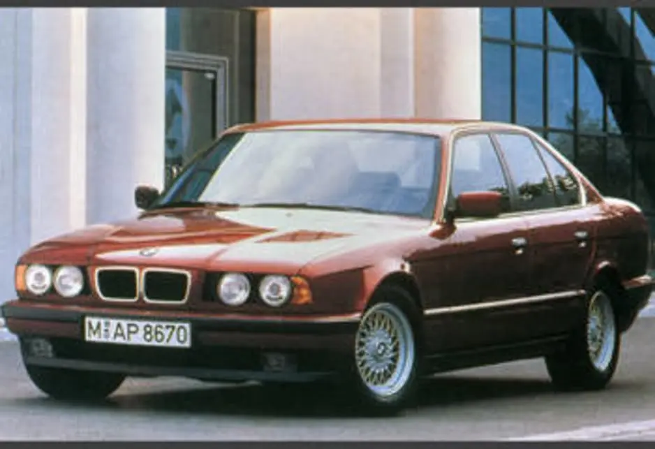 BMW 5 Serisi 5 Serisi 520i 24V Standart 5