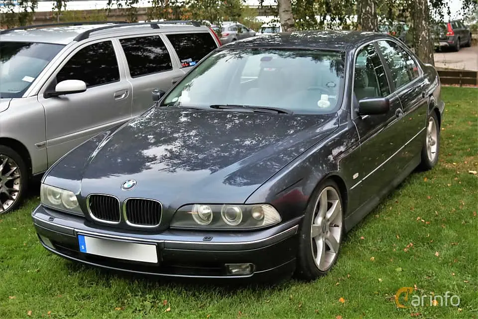 BMW 5 Serisi 5 Serisi 520i Standart 6