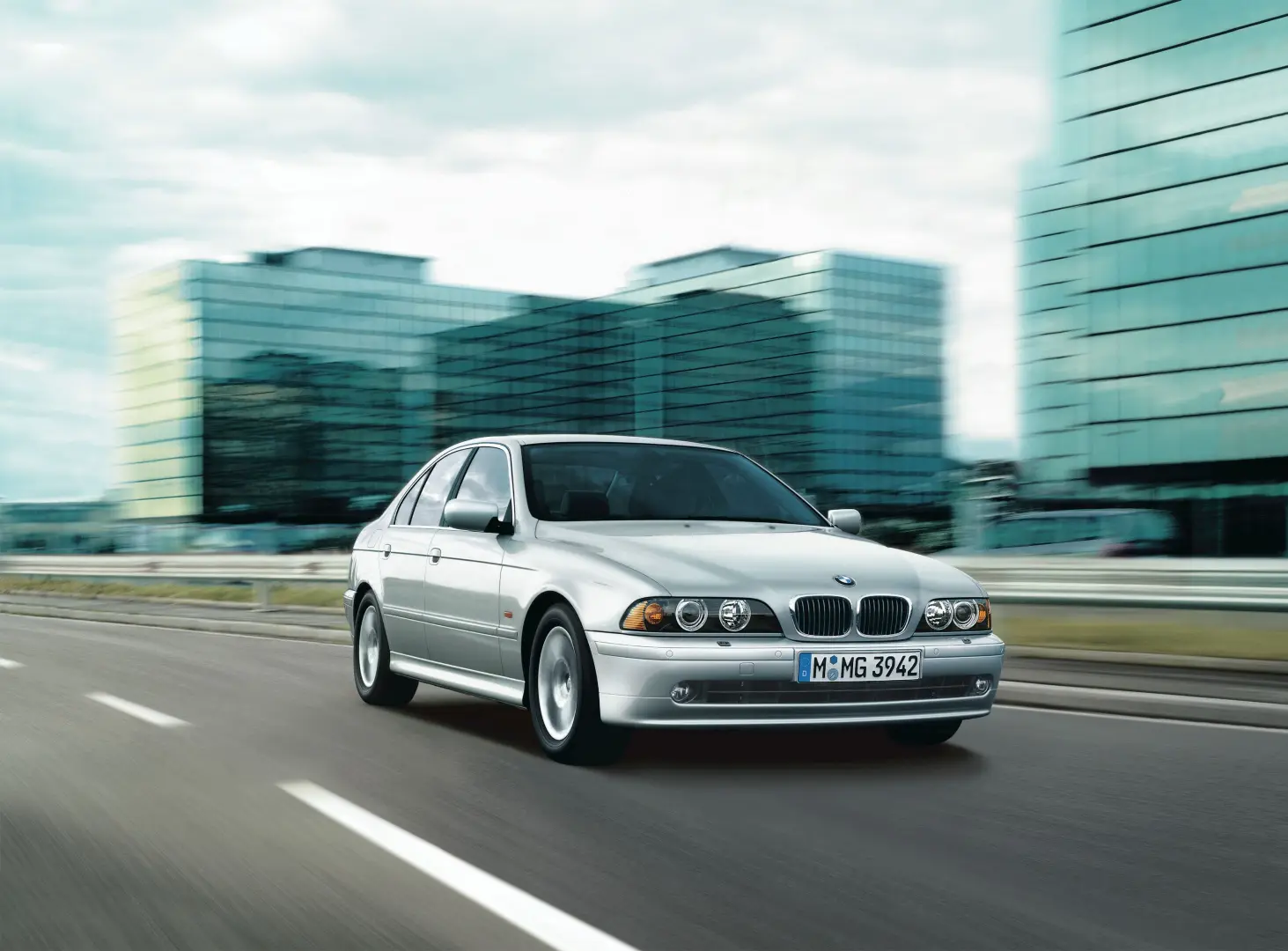 BMW 5 Serisi 5 Serisi 520i Standart 7