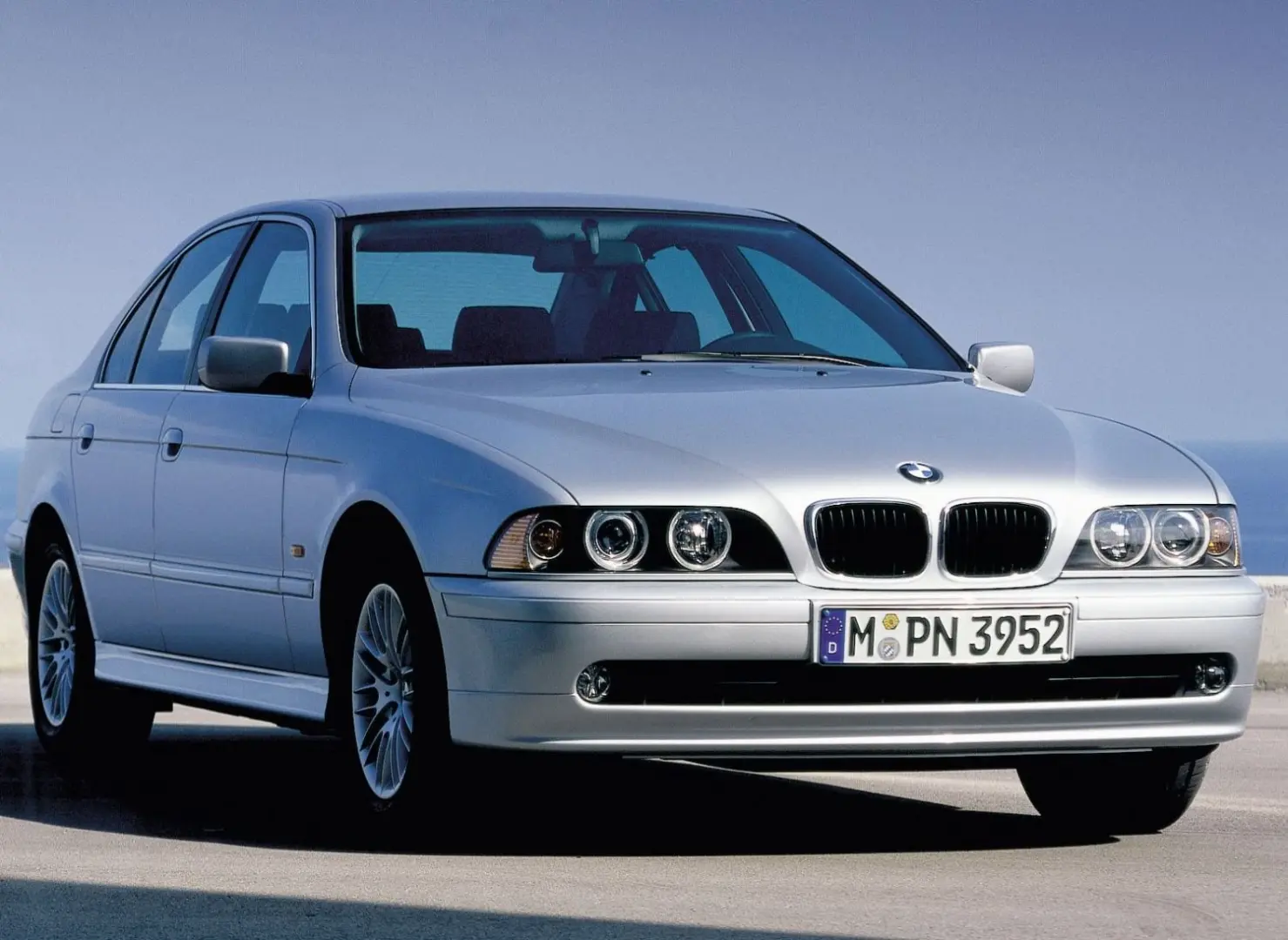 BMW 5 Serisi 5 Serisi 520d Standart 2