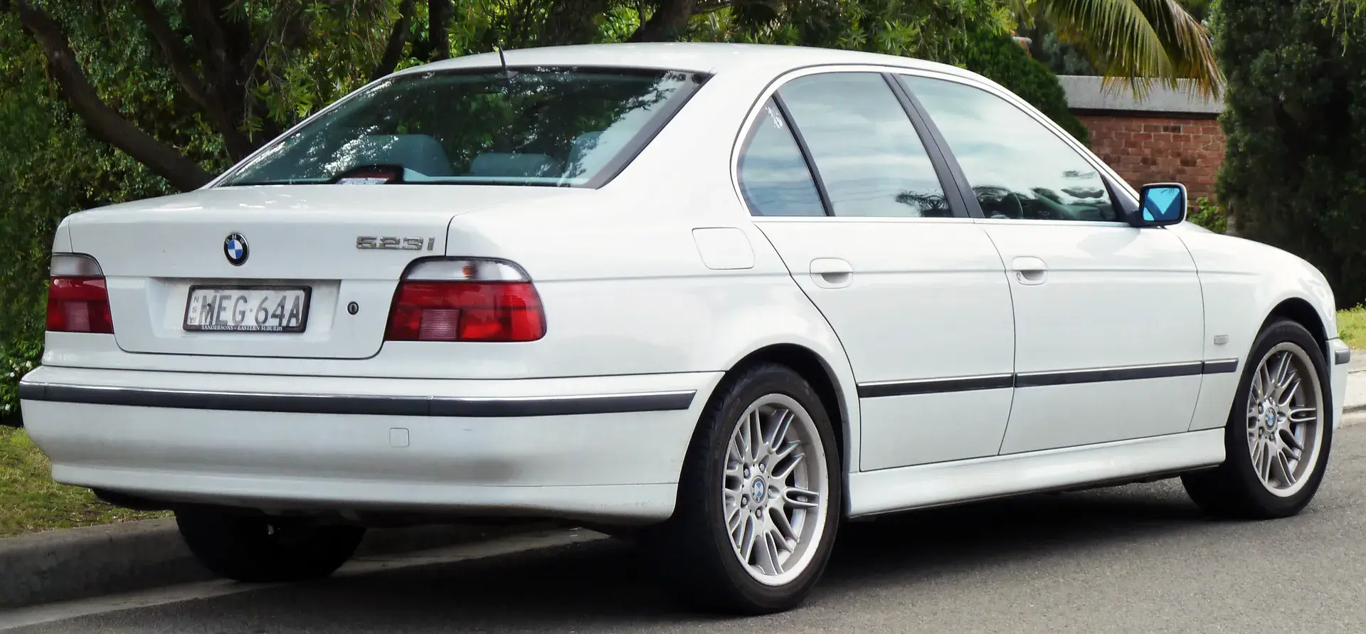 BMW 5 Serisi 5 Serisi 523i Standart 4