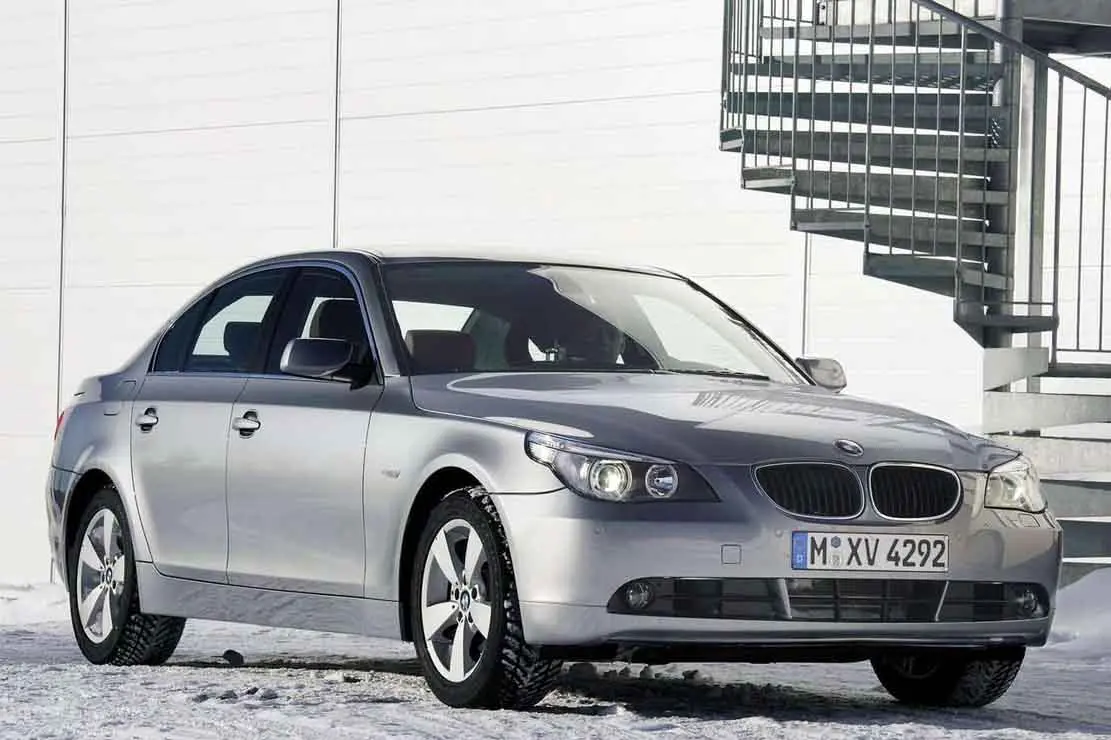 BMW 5 Serisi 5 Serisi 523i Standart 7