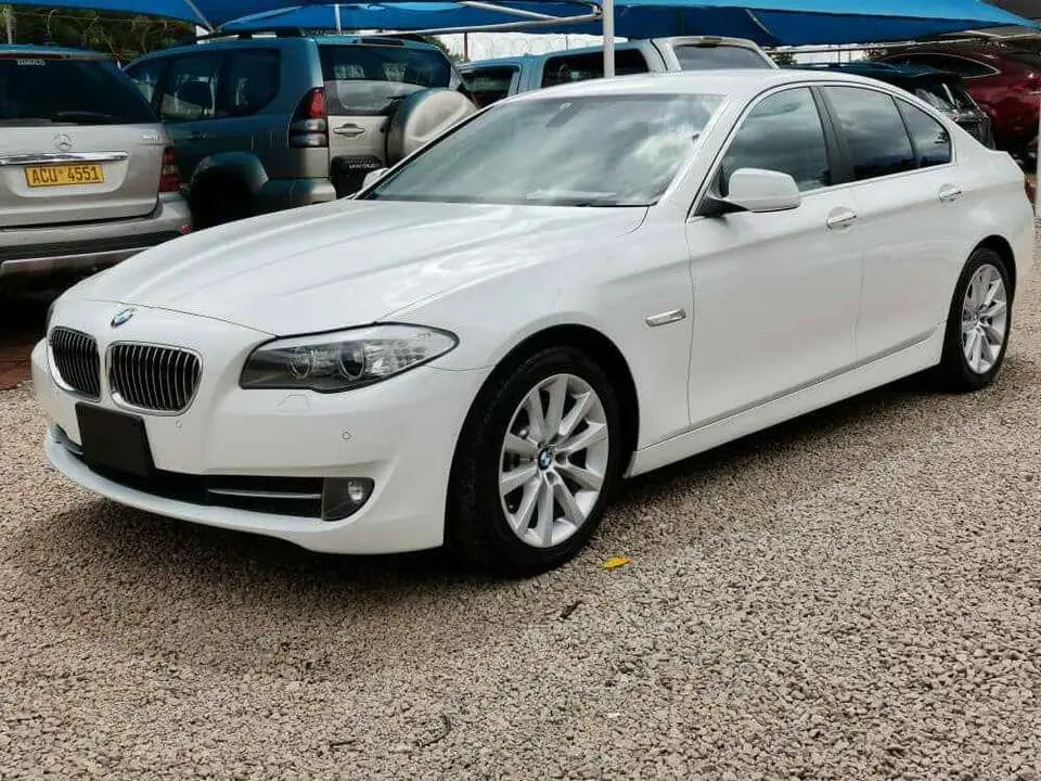 BMW 5 Serisi 5 Serisi 523i Standart 4