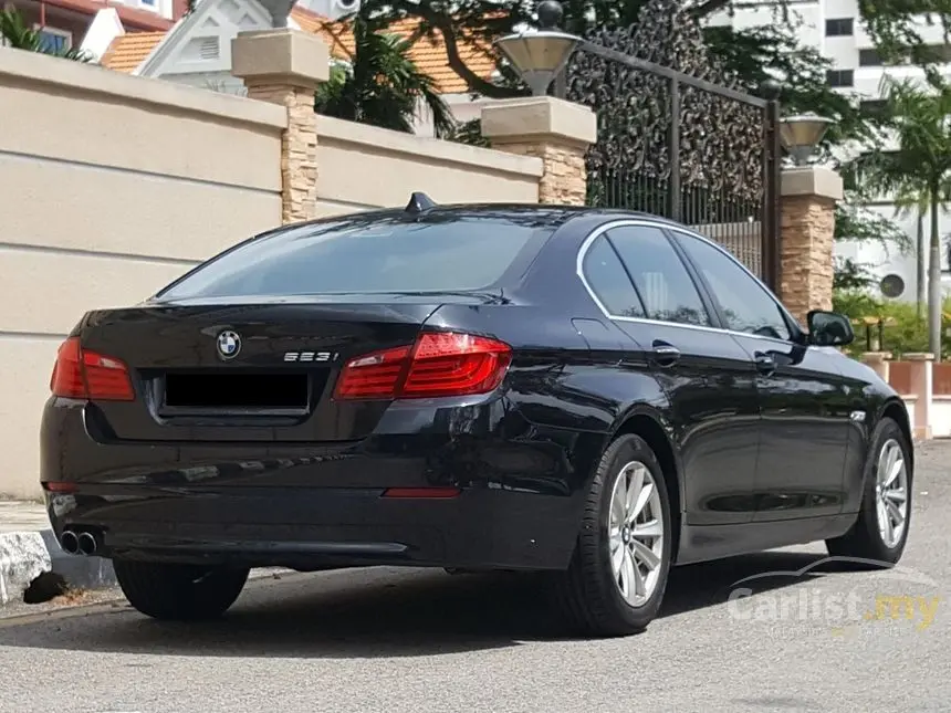 BMW 5 Serisi 5 Serisi 523i Standart 6