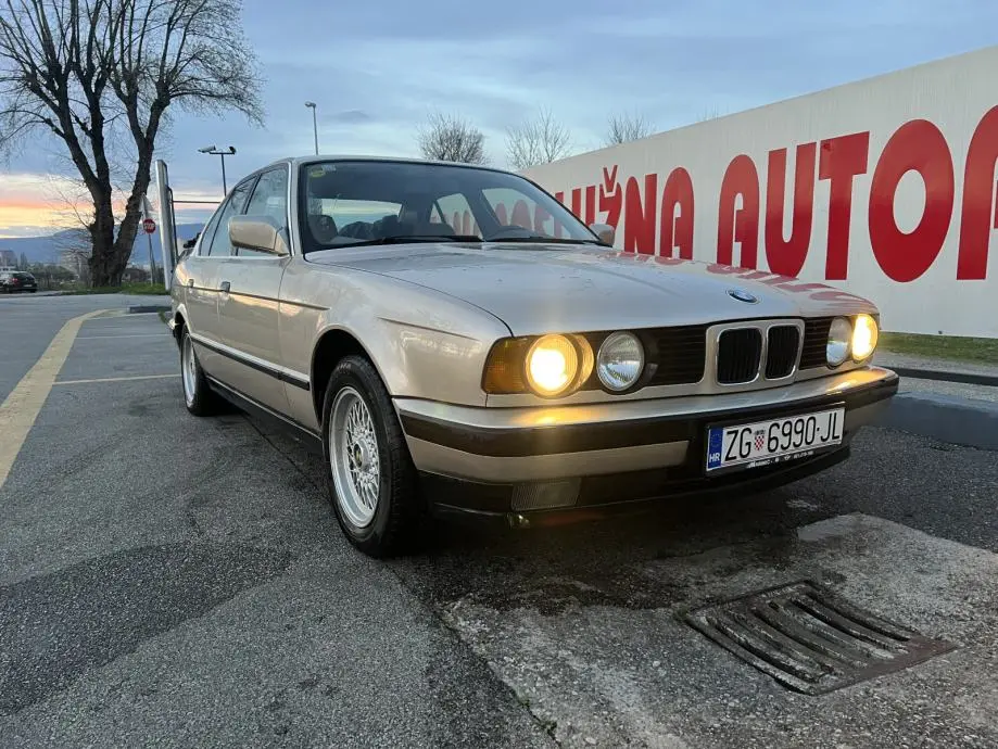 BMW 5 Serisi 5 Serisi 524td Standart 6