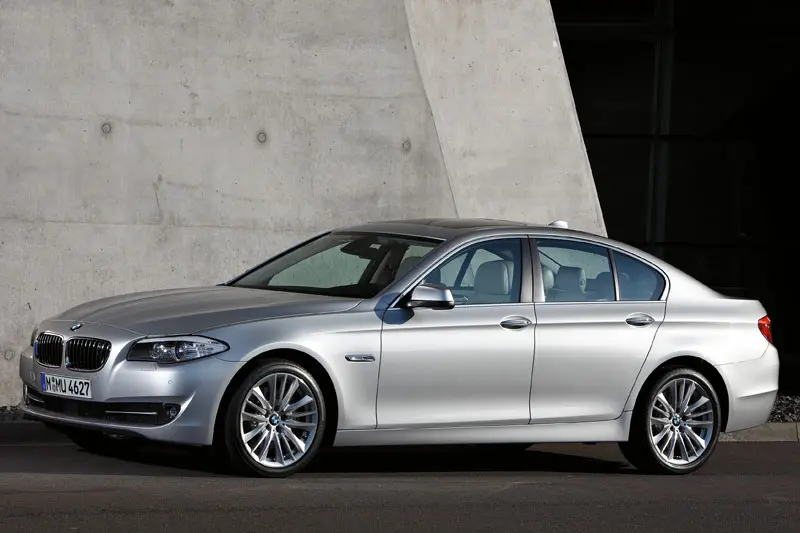 BMW 5 Serisi 5 Serisi 525d Standart 2