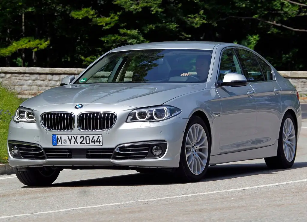 BMW 5 Serisi 5 Serisi 525d xDrive Executive 4