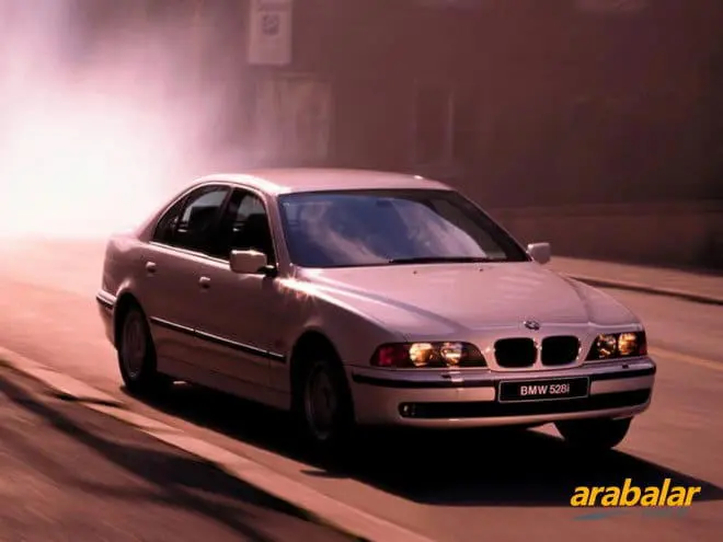 BMW 5 Serisi 5 Serisi 525i 24V Standart 7