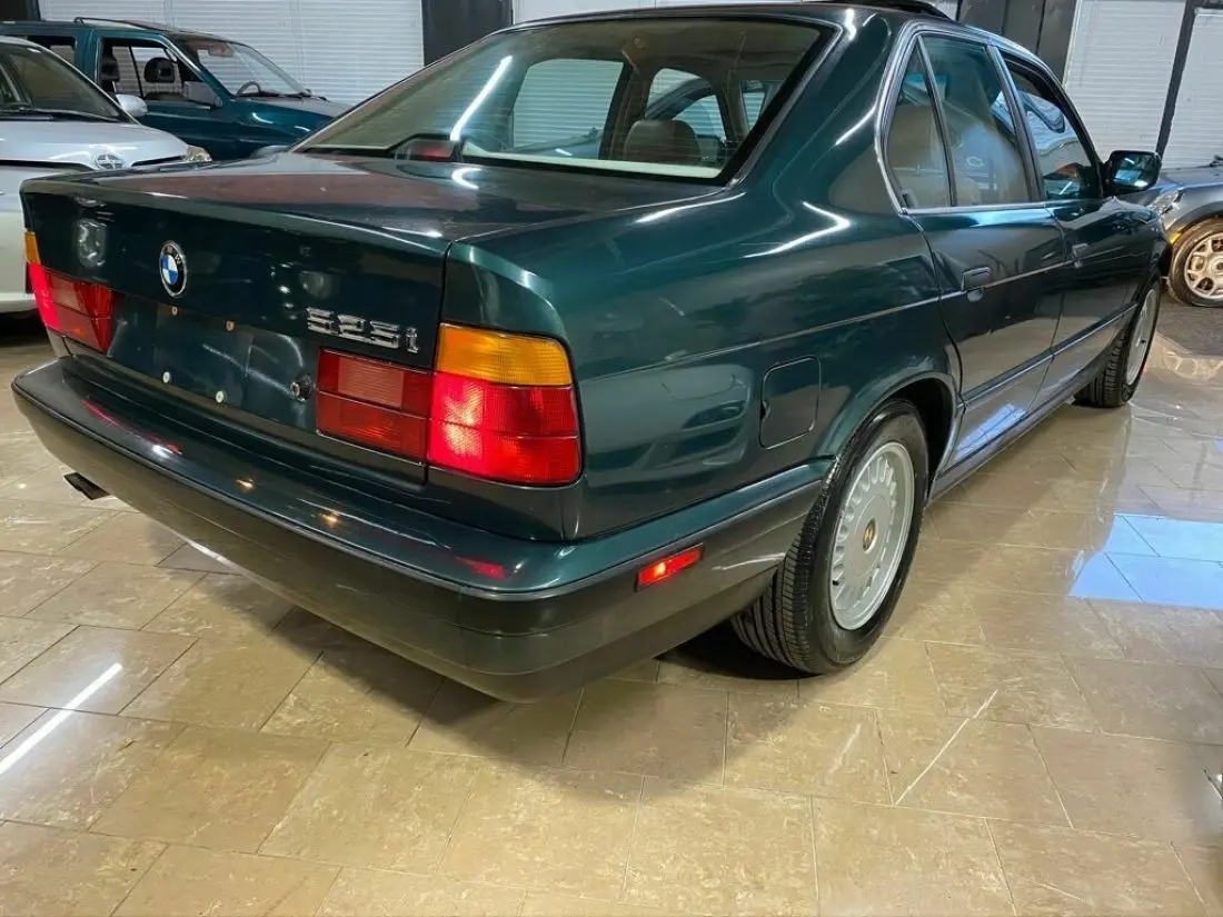 BMW 5 Serisi 5 Serisi 525i 24V Standart 6
