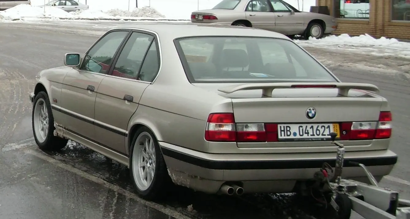 BMW 5 Serisi 5 Serisi 525i 24V Standart 5