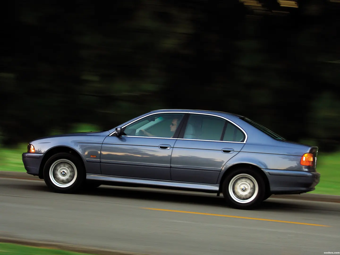 BMW 5 Serisi 5 Serisi 525i Standart 6